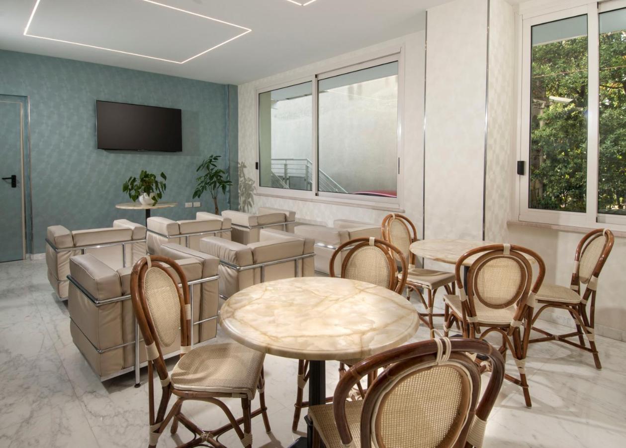 Hotel Prestige Κατόλικα Εξωτερικό φωτογραφία