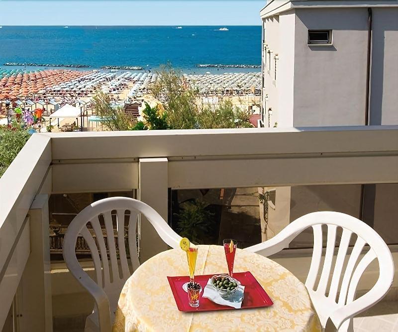 Hotel Prestige Κατόλικα Εξωτερικό φωτογραφία