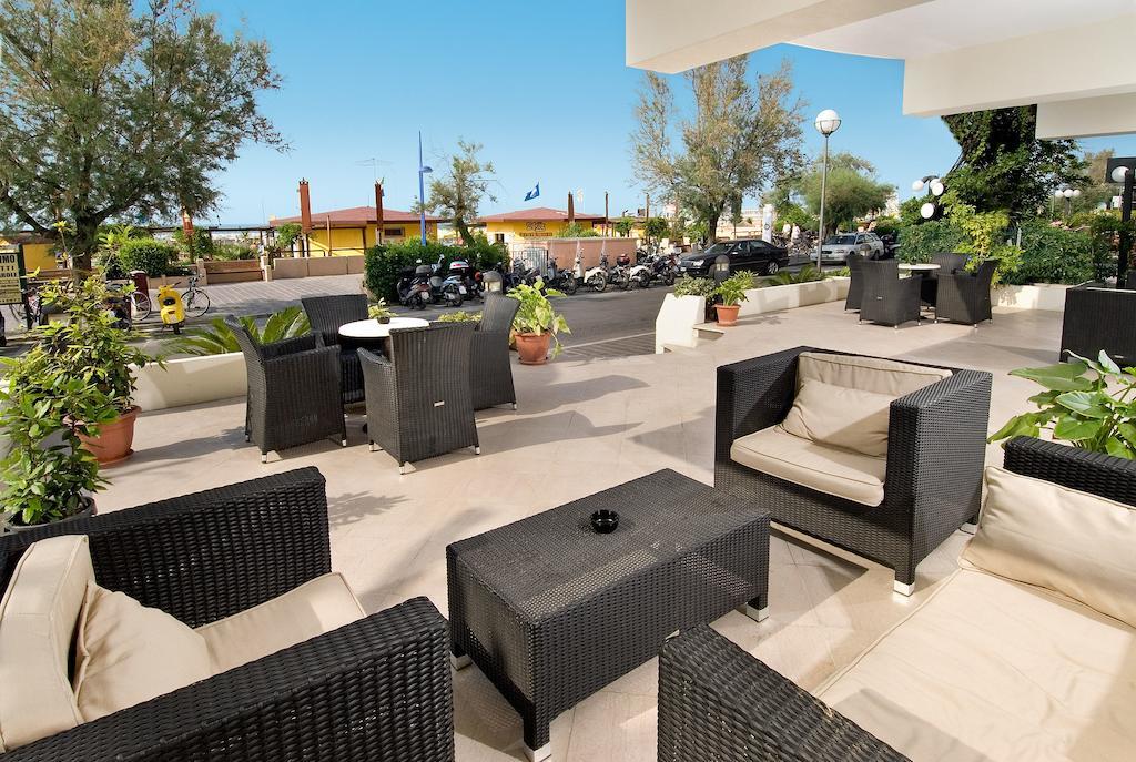 Hotel Prestige Κατόλικα Εξωτερικό φωτογραφία