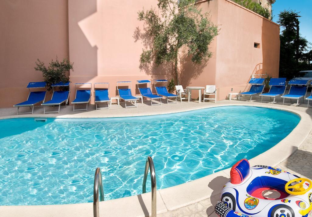Hotel Prestige Κατόλικα Εξωτερικό φωτογραφία