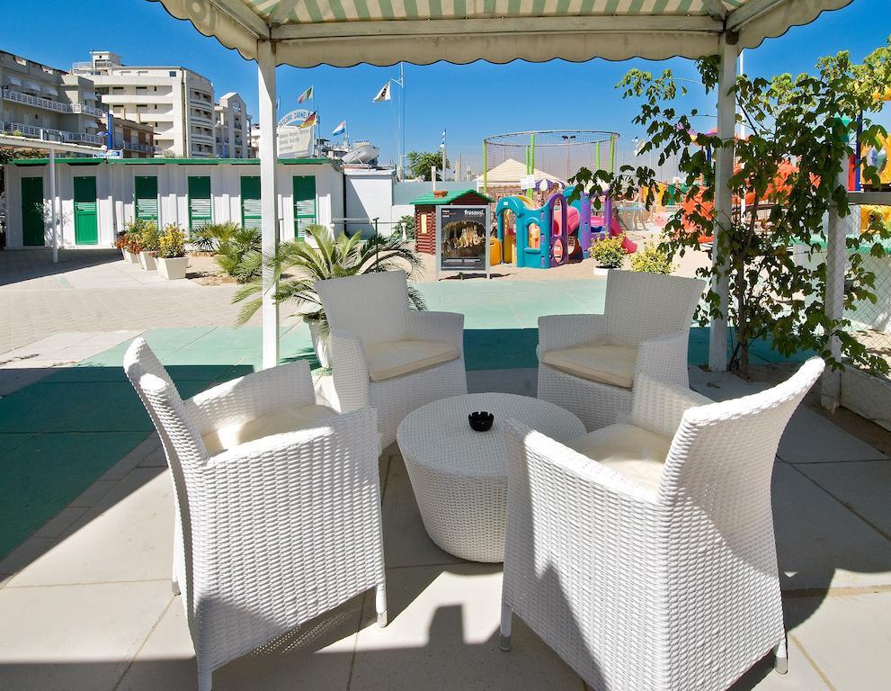 Hotel Prestige Κατόλικα Εξωτερικό φωτογραφία
